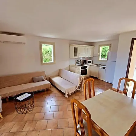 Hébergement de vacances Maison De 2 Avec Jardin Clos Et Wifi A A 1 Km De La