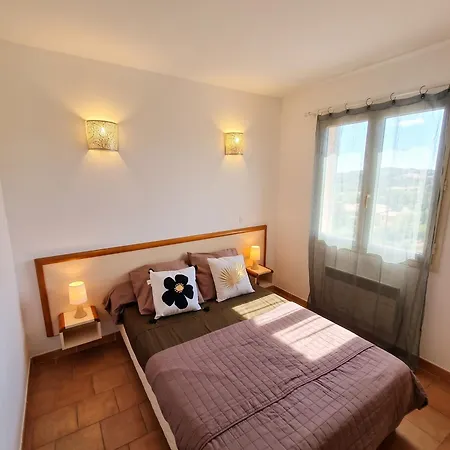 Vakantiehuis Maison Charmante A Avec Vue Sur La Montagne Propriano (Corsica)
